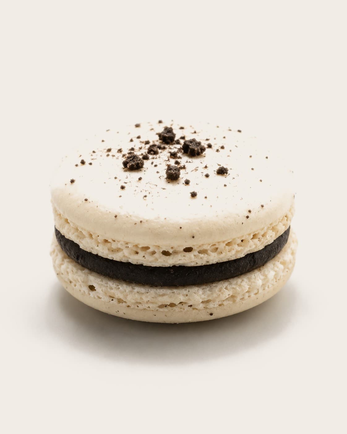 Cookies & Cream Macaron